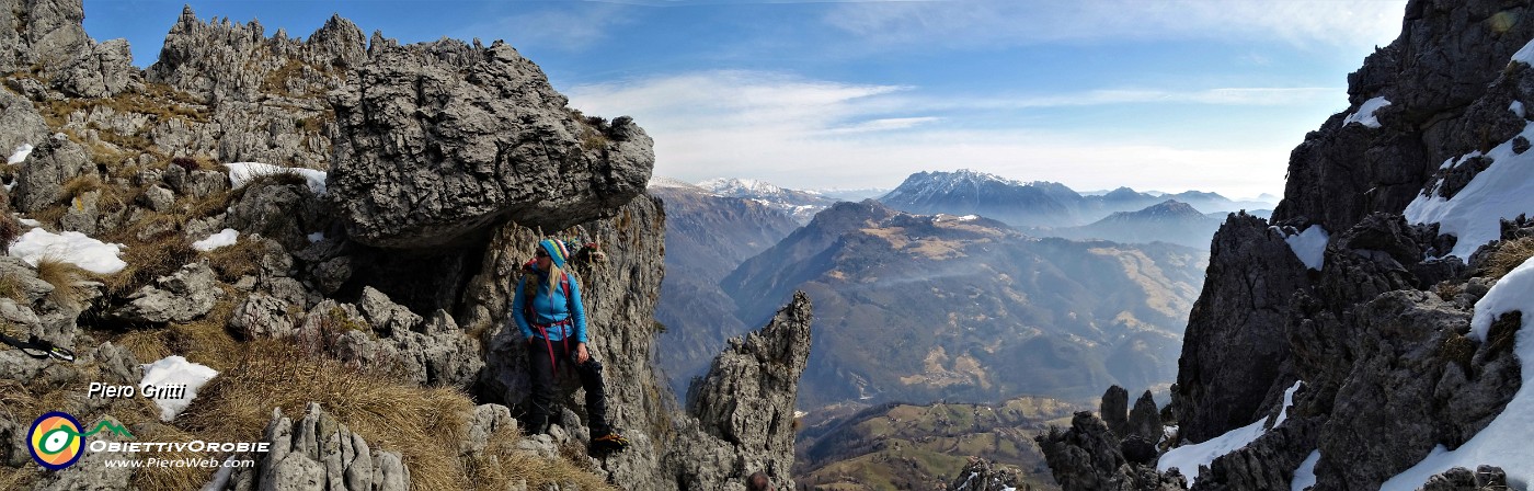 38 Alla Madonnina nelle rocce....jpg